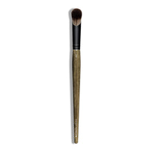 Load image into Gallery viewer, Rose and Ben Beauty : C32 Large Concealer Brush