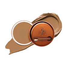 Load image into Gallery viewer, Danessa Myricks Yummy Skin Blurring Balm Powder 18g : Shade 4.5