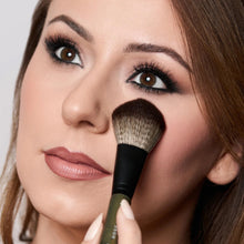 Load image into Gallery viewer, Rose and Ben Beauty : D1 Complexion Brush