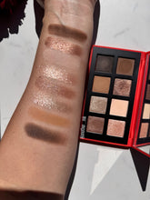 Load image into Gallery viewer, Hung Vanngo Beauty Color Story Eyeshadow Palette: New Neutral