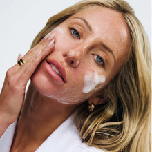 Load image into Gallery viewer, Reale Actives Skincare : Exfoliating LHA+BHA Gel Cleanser 100ml
