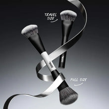 Load image into Gallery viewer, Makeup By Mario : Mario&#39;s Essential Cosmetic Brush Set