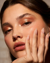 Load image into Gallery viewer, Persona Cosmetics Eyepaint Liquid Eyeshadow : Oro