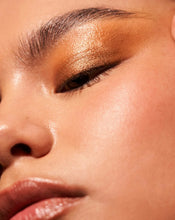 Load image into Gallery viewer, Persona Cosmetics Eyepaint Liquid Eyeshadow : Oro