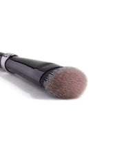 Load image into Gallery viewer, Anisa Beauty : Eye Fan All-Over Brush