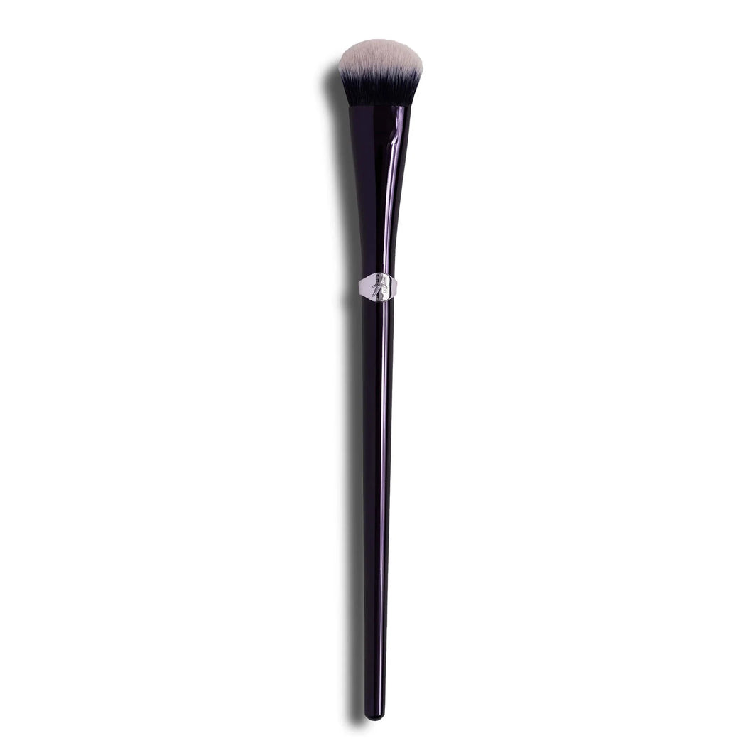 Anisa Beauty : Eye Fan All-Over Brush